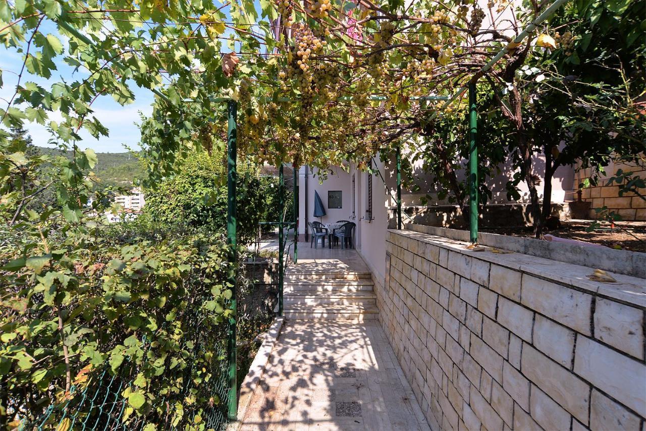 Apartment Near The Sea 650 Rabac Exterior photo